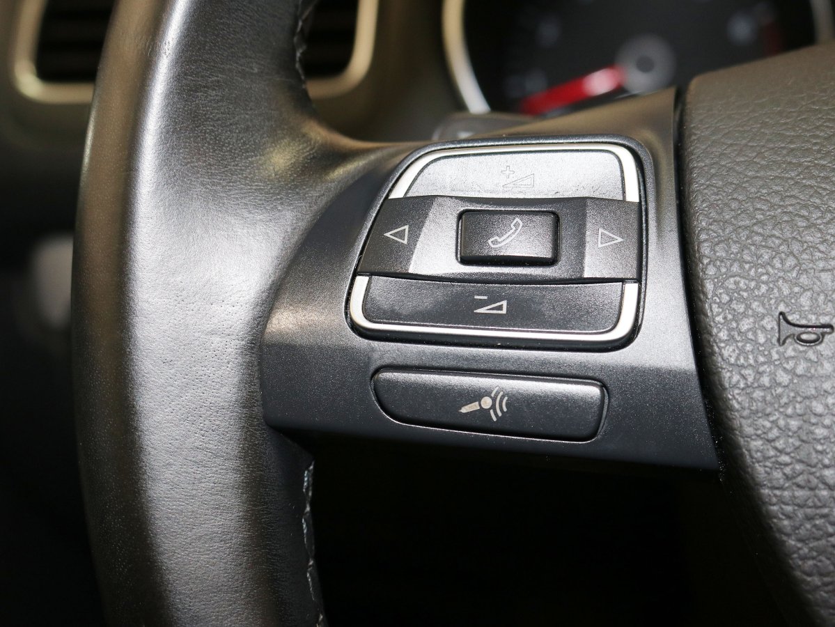 Foto Volkswagen Golf 30