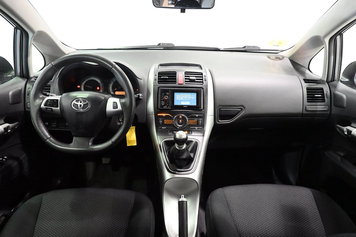 Foto Toyota Auris 14
