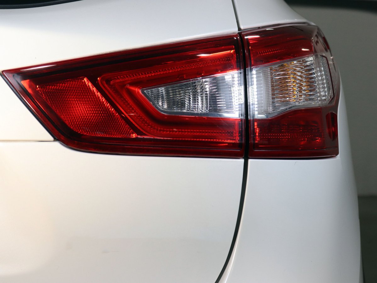 Foto Nissan Qashqai 10