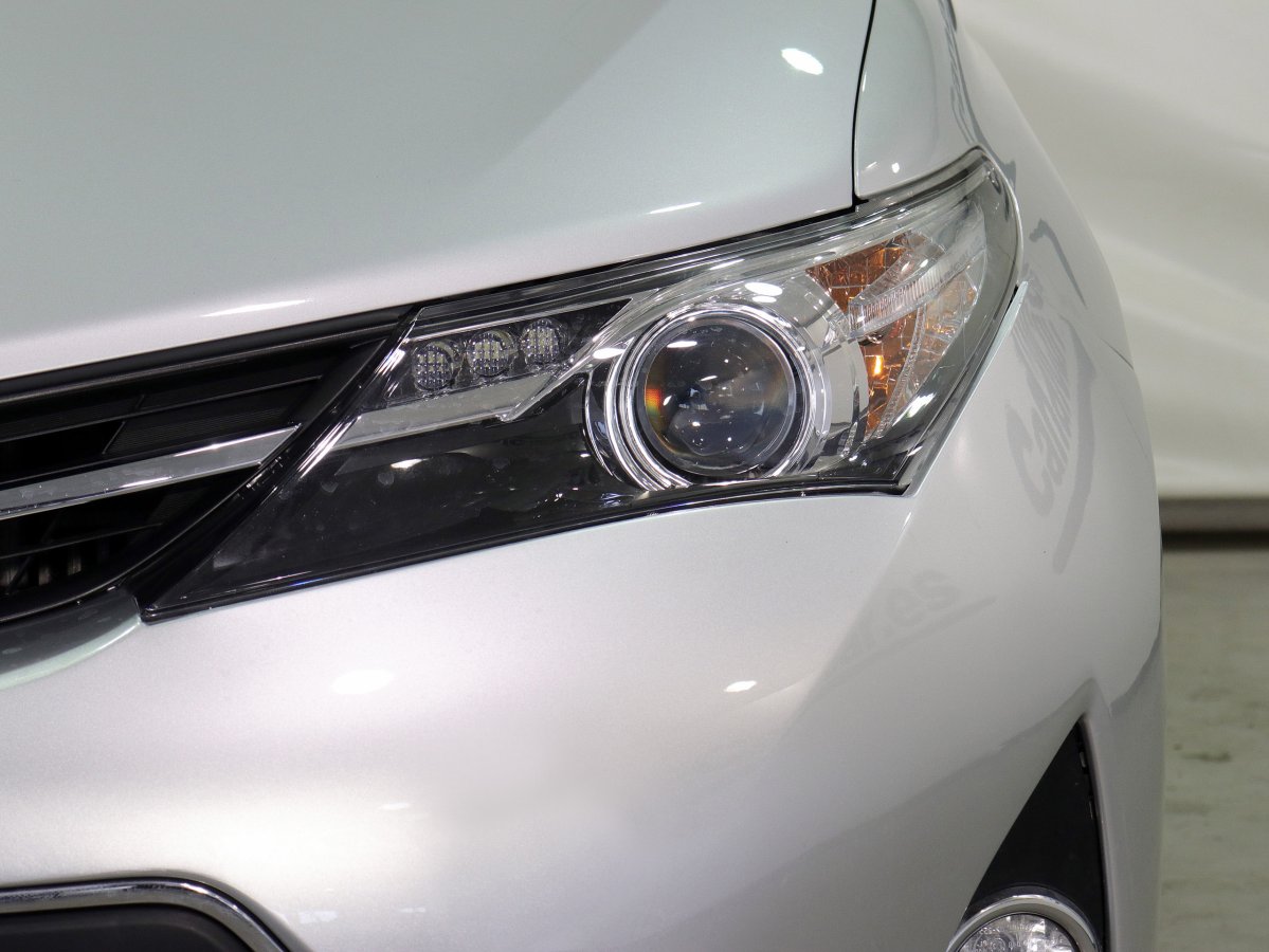 Foto Toyota Auris 12