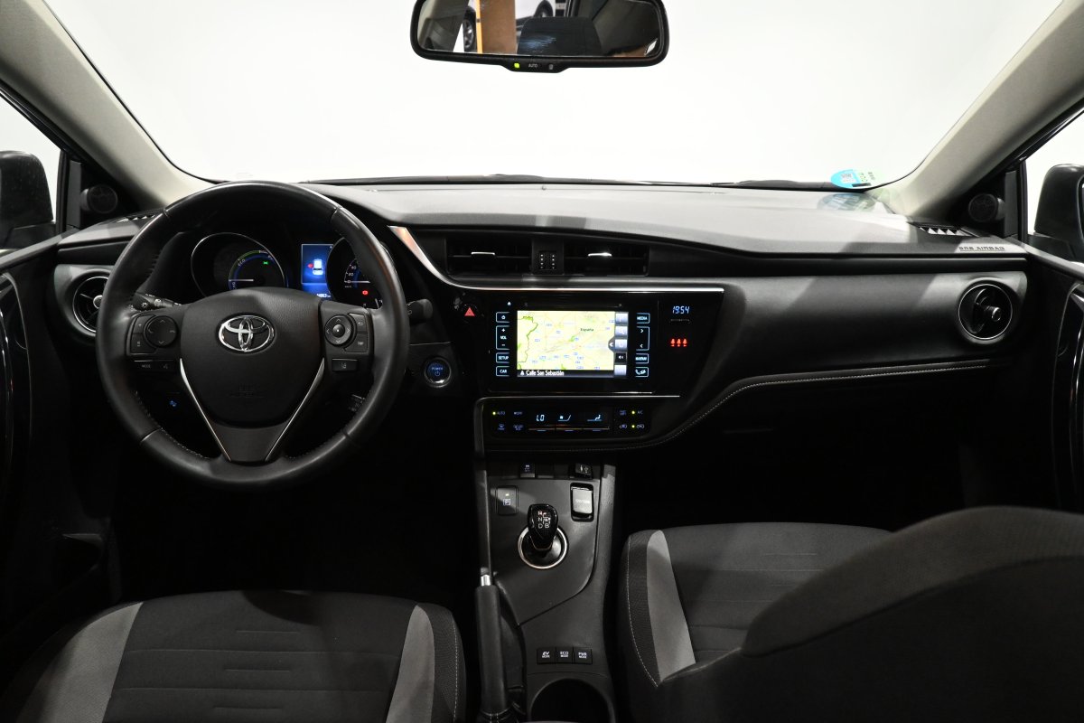 Foto Toyota Auris 17