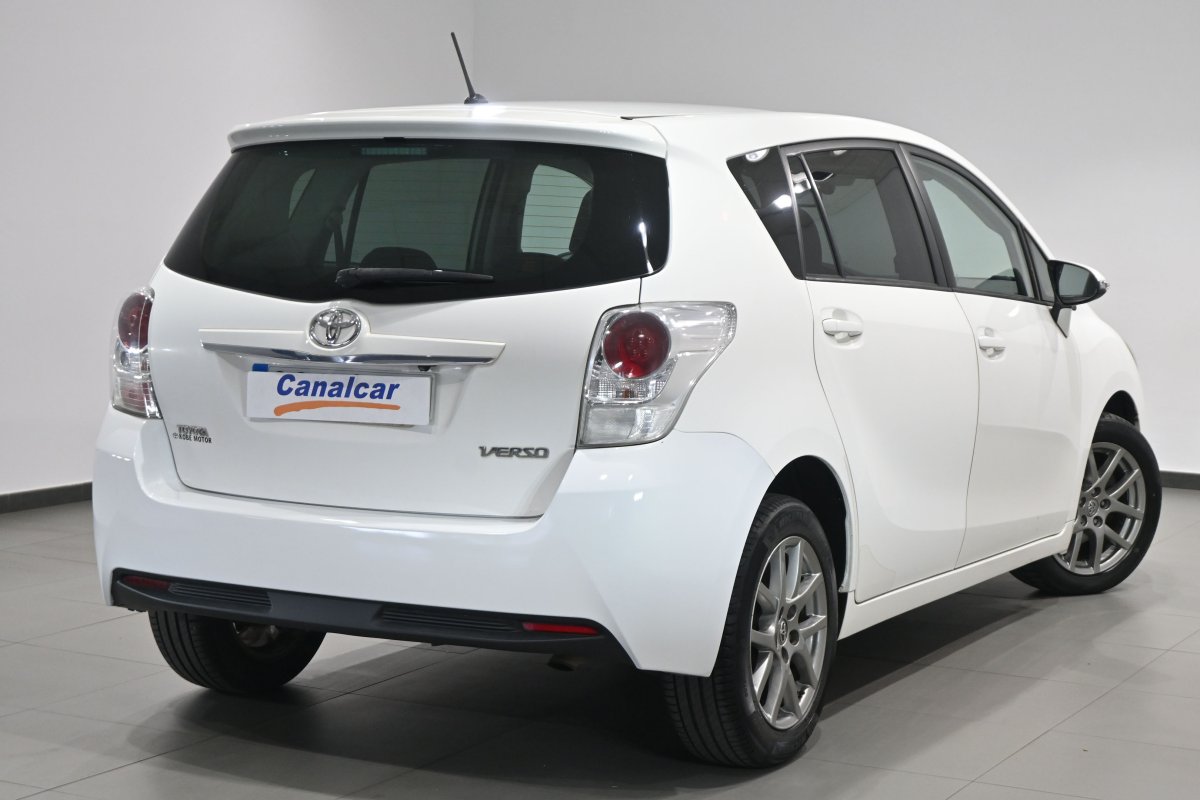 Foto Toyota Verso 4