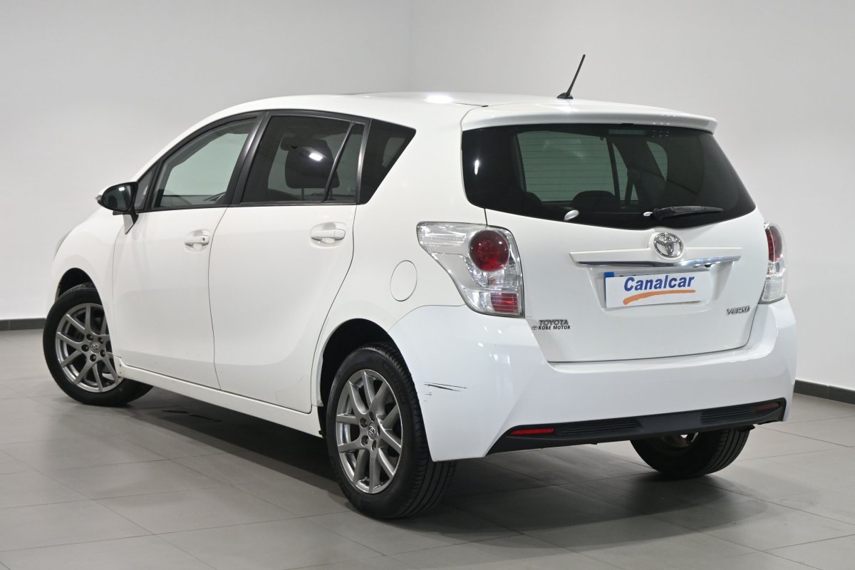Foto Toyota Verso 6