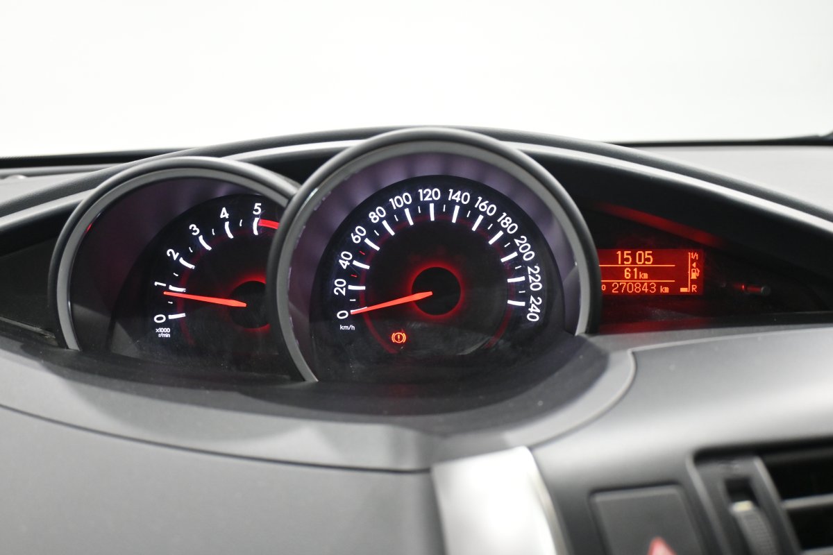 Foto Toyota Verso 14
