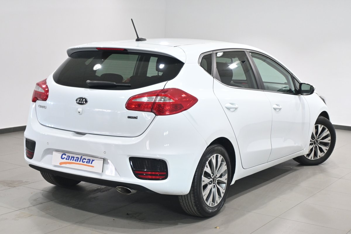 Foto Kia Ceed 4