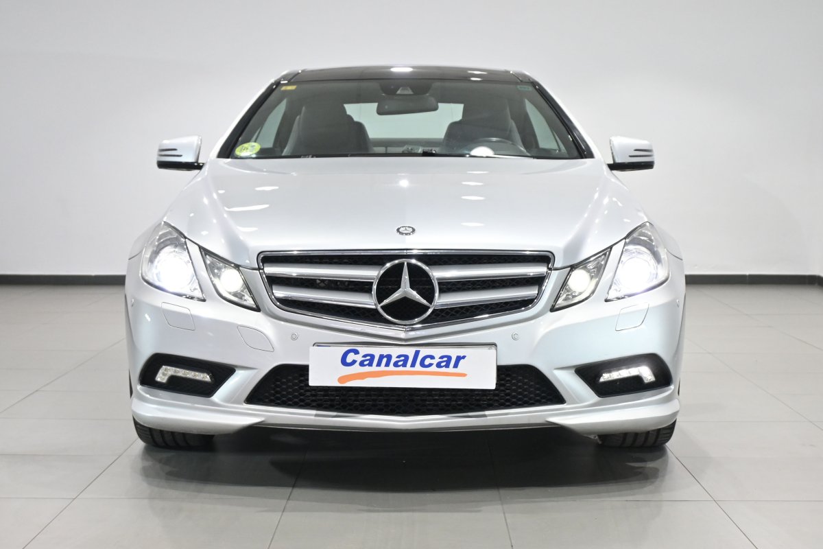 Foto Mercedes-Benz E 2