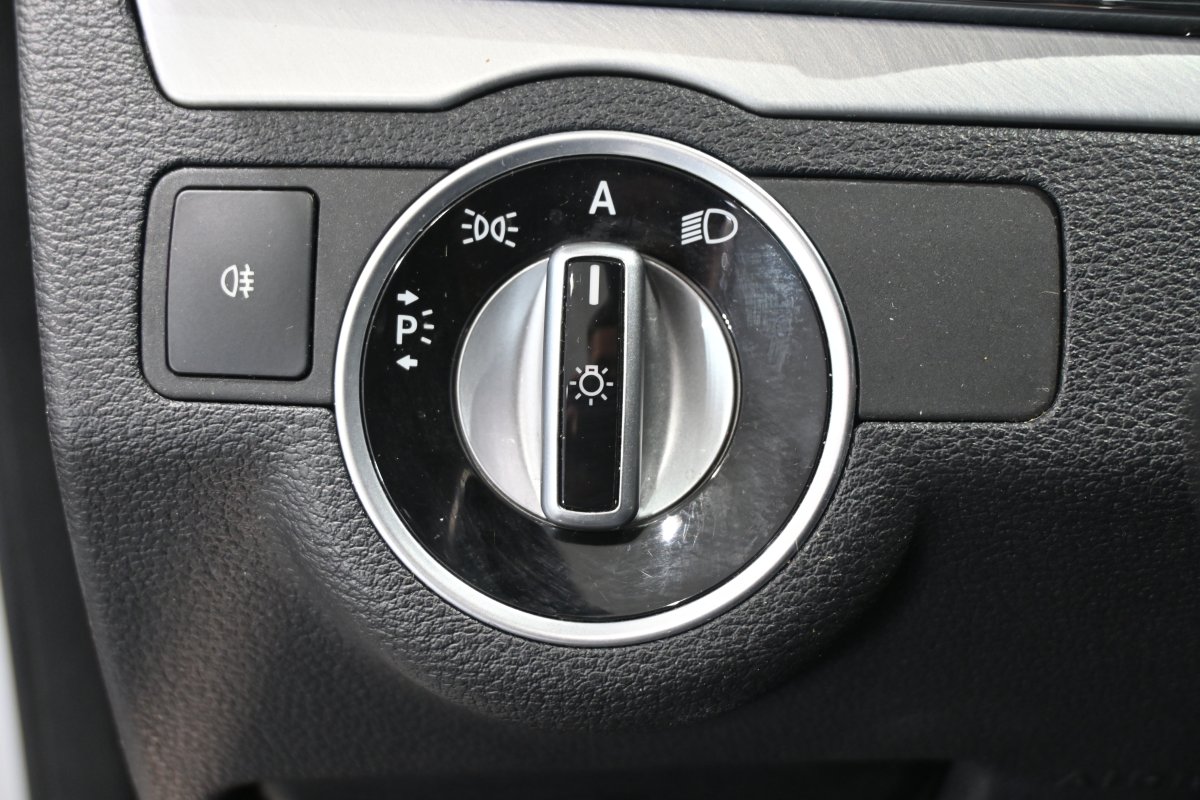 Foto Mercedes-Benz E 27