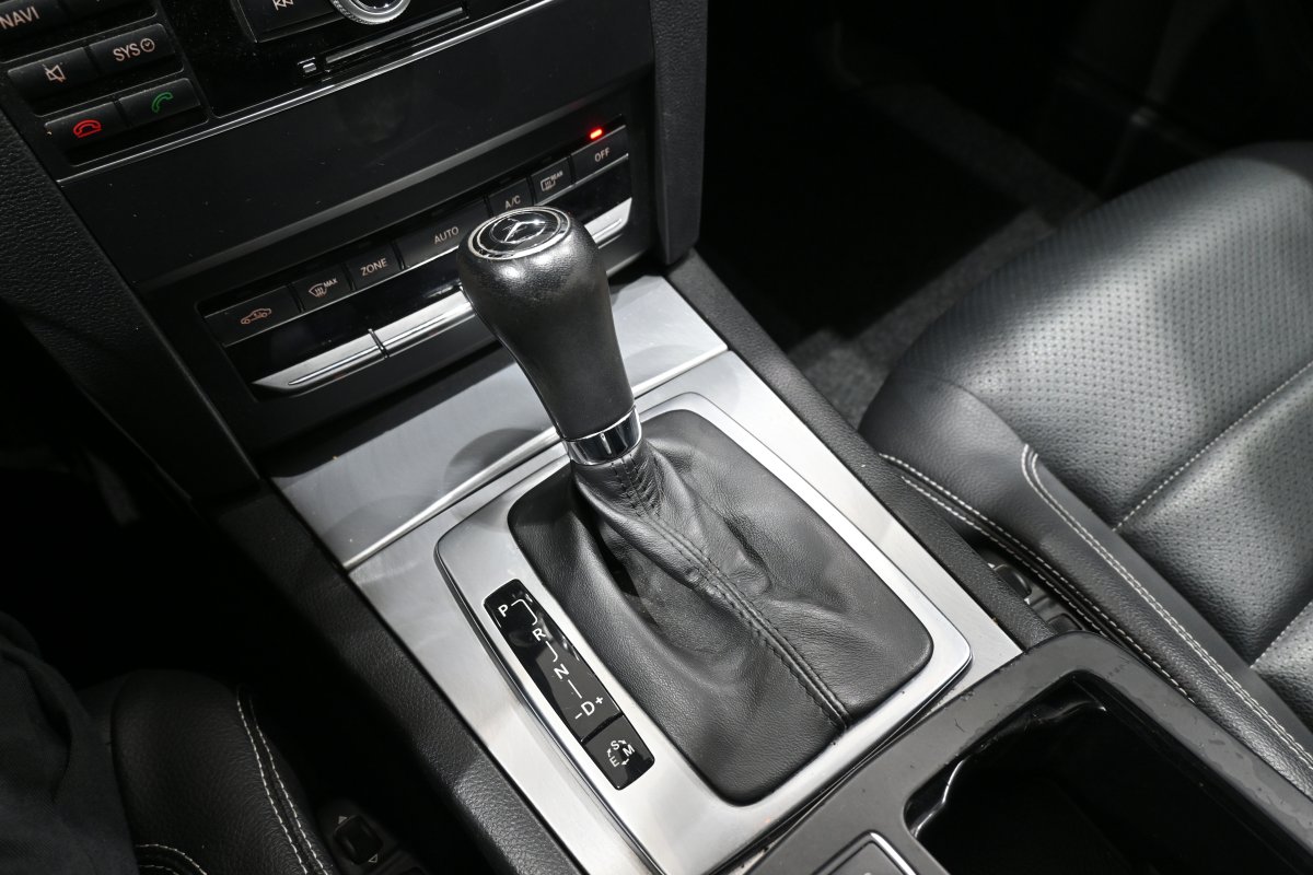 Foto Mercedes-Benz E 18