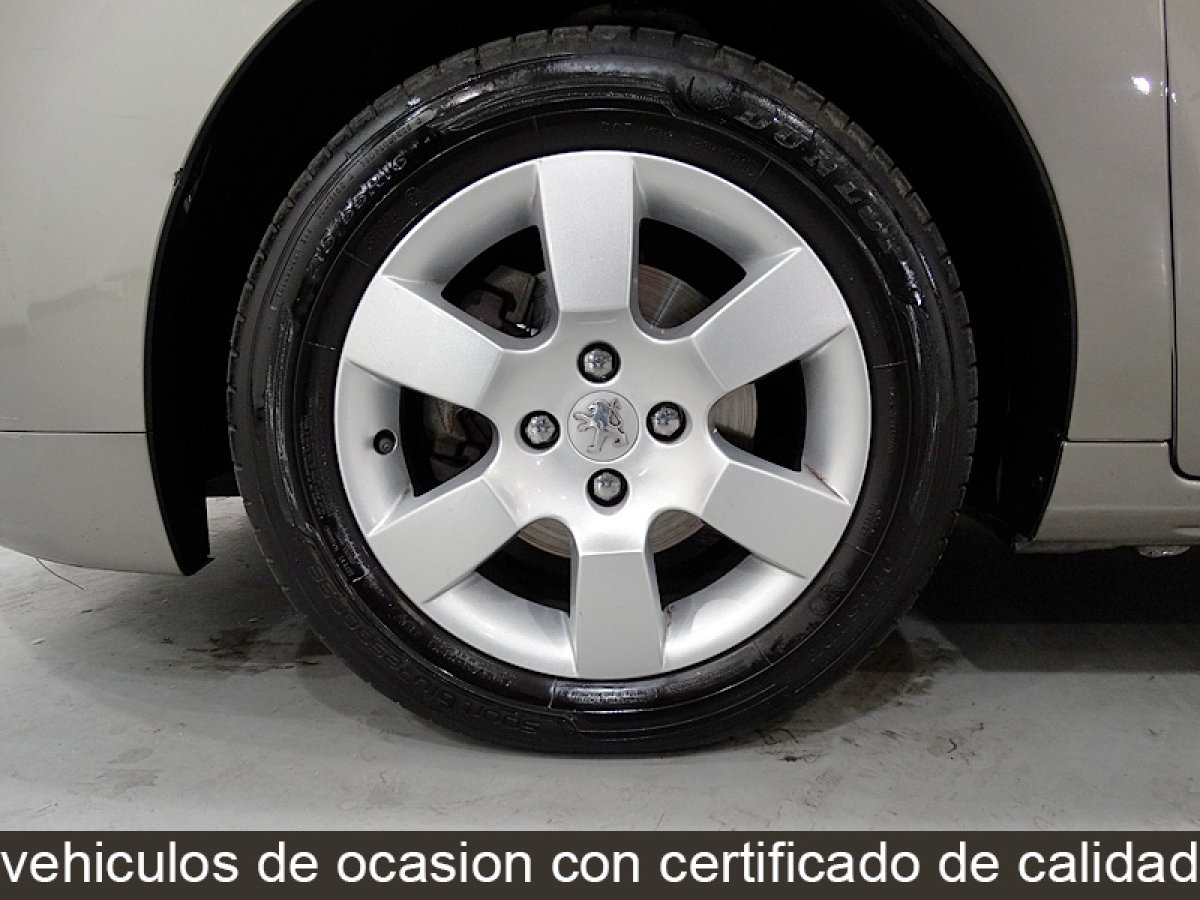 Foto Peugeot 5008 20