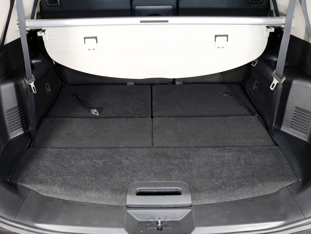 Foto Nissan X-Trail 5
