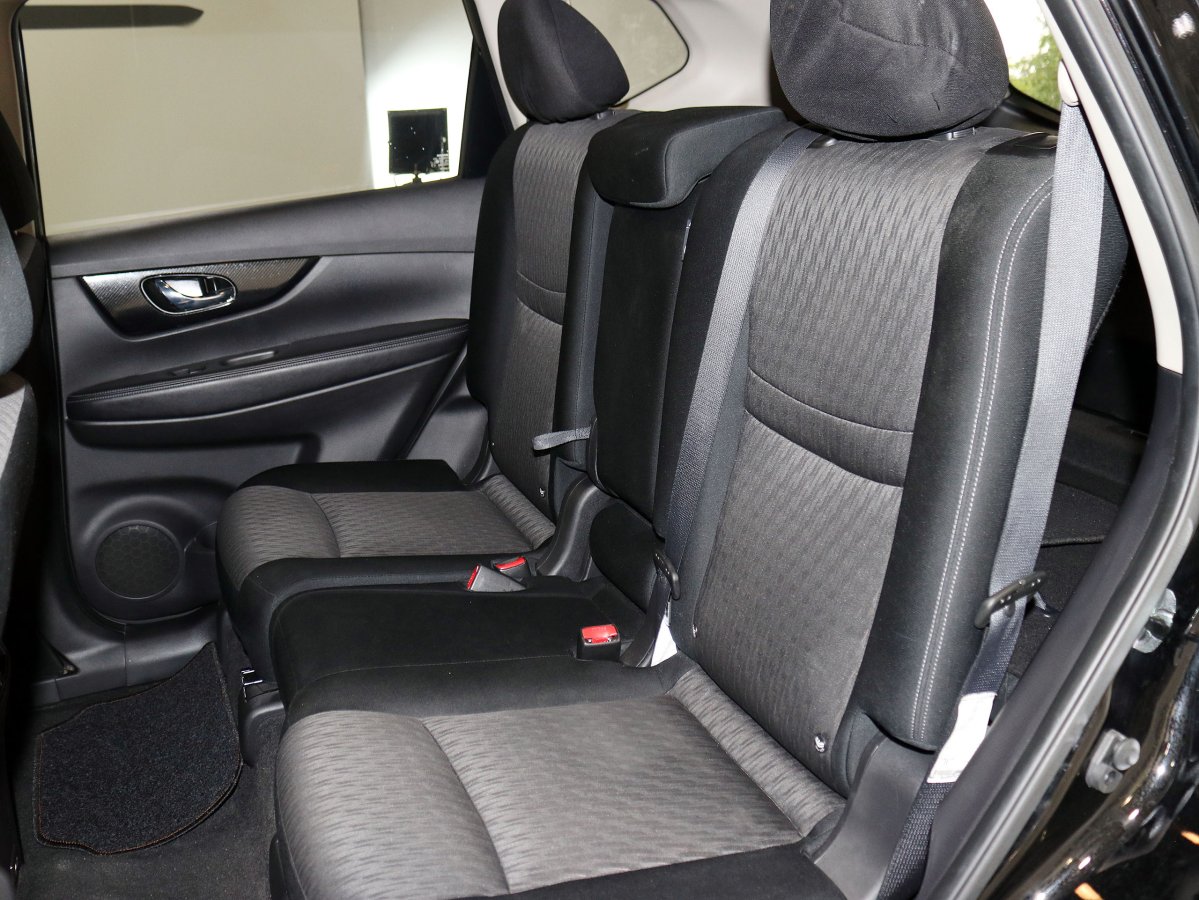 Foto Nissan X-Trail 9