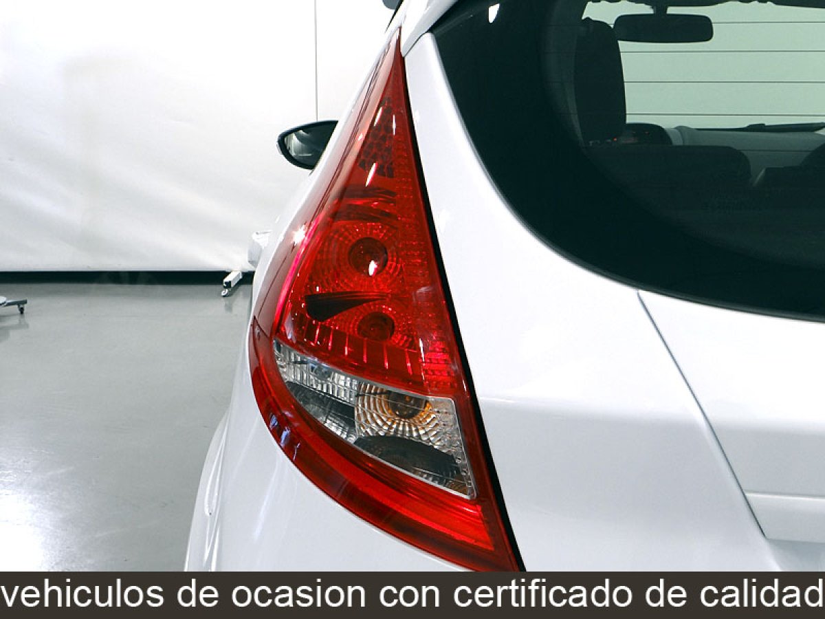 Foto Ford Fiesta 13