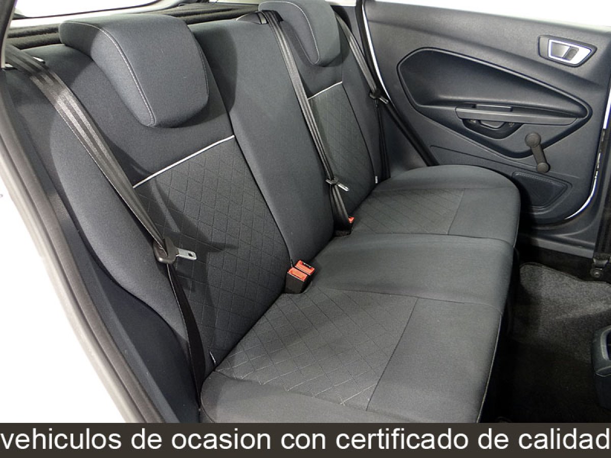 Foto Ford Fiesta 24