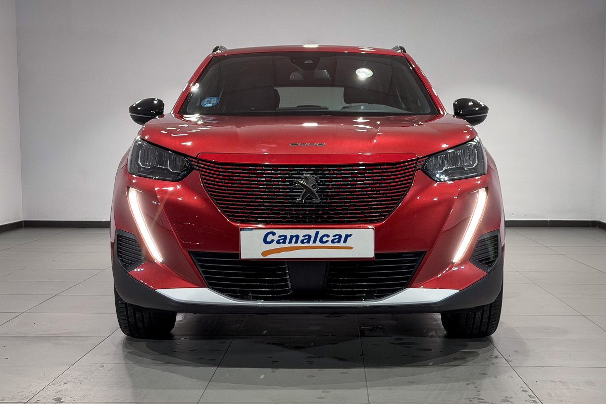 Foto Peugeot e-2008 2