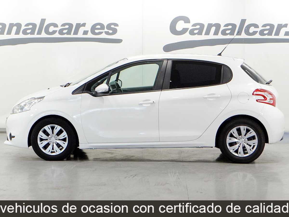 Foto Peugeot 208 10