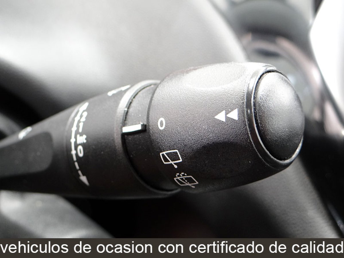 Foto Peugeot 208 28
