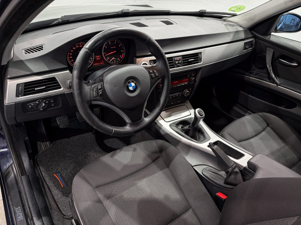Foto Bmw 318i 9