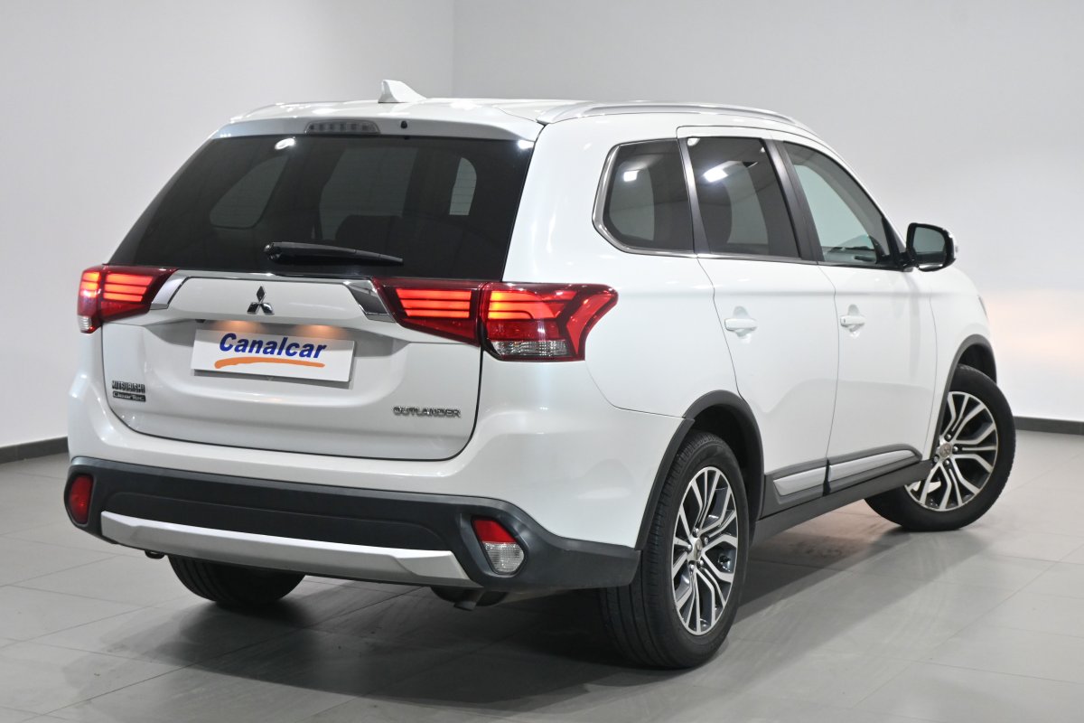 Foto Mitsubishi Outlander 4