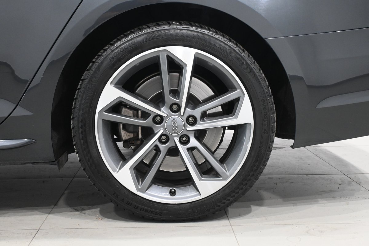 Foto Audi A4 30