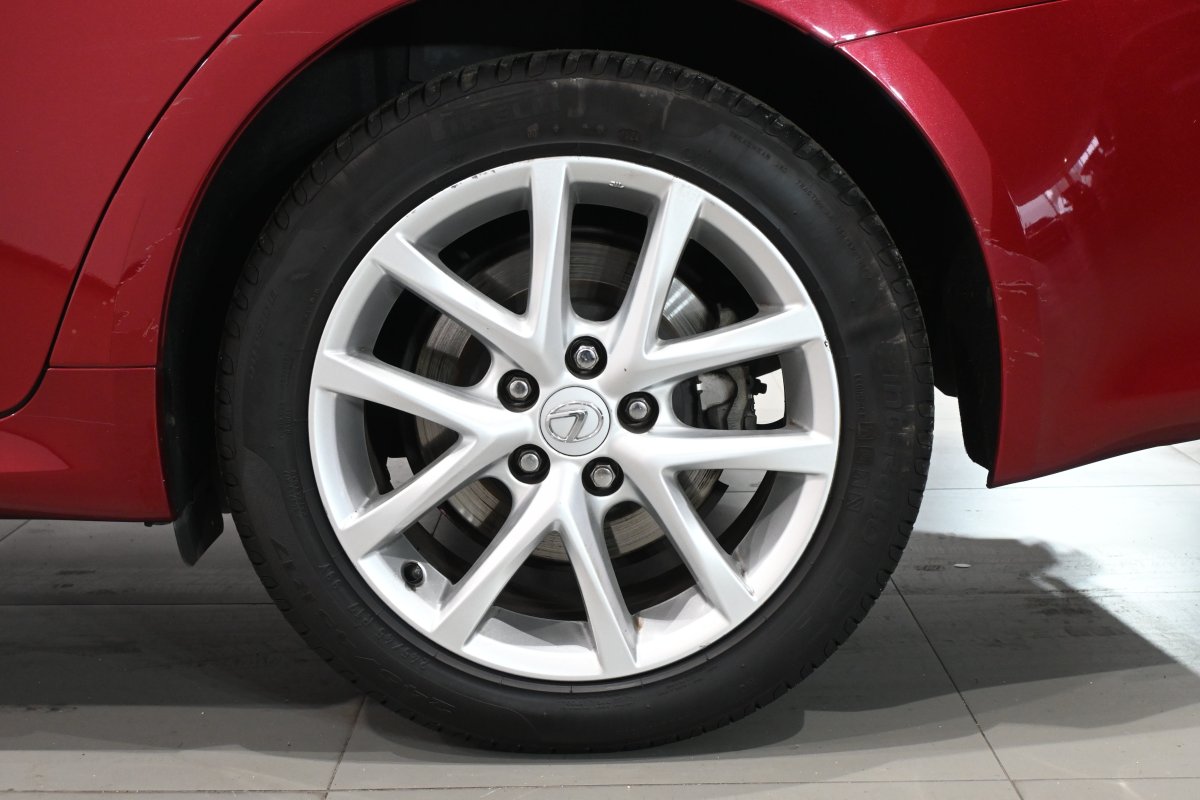 Foto Lexus IS 29