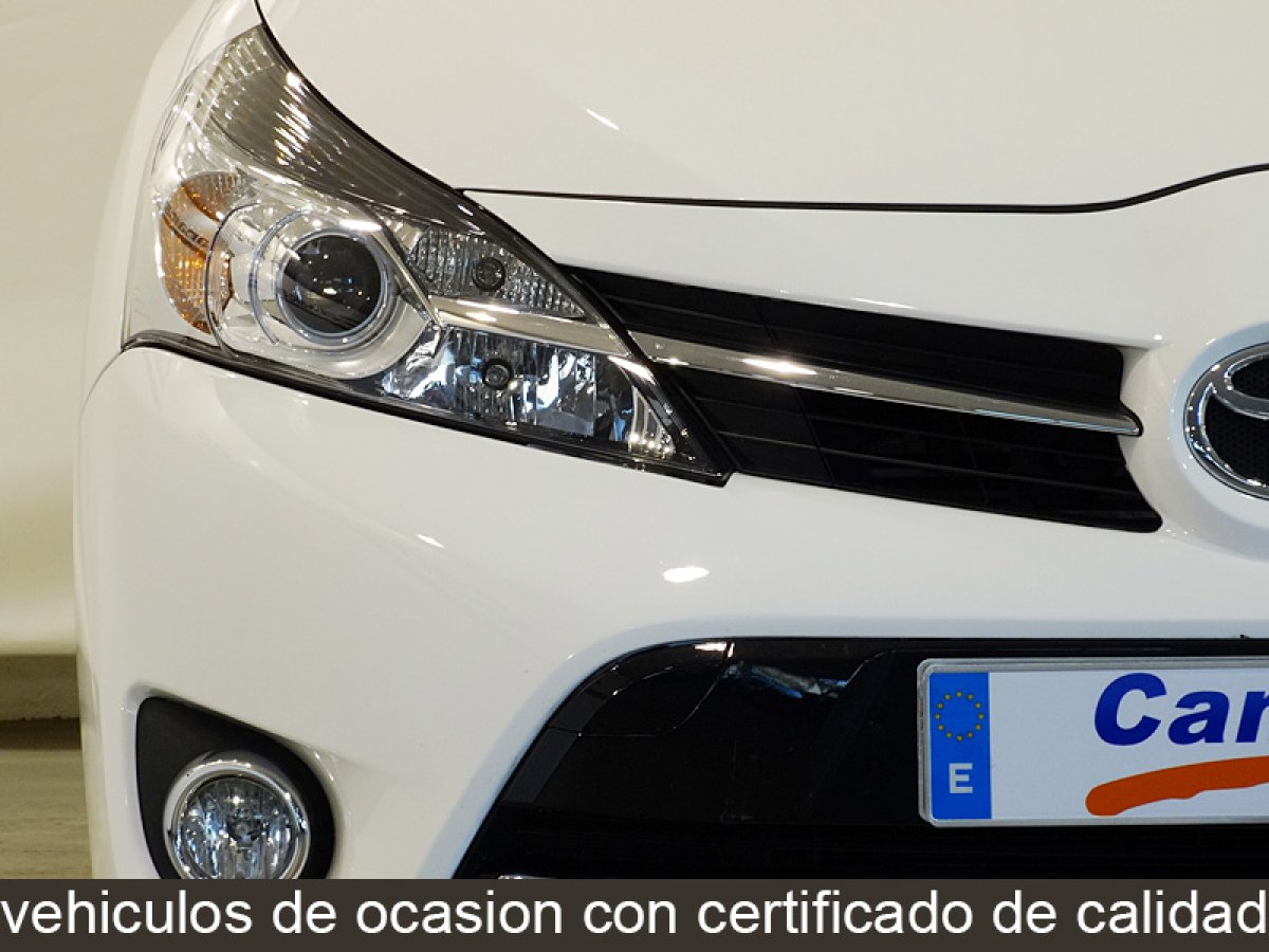 Foto Toyota Verso 11