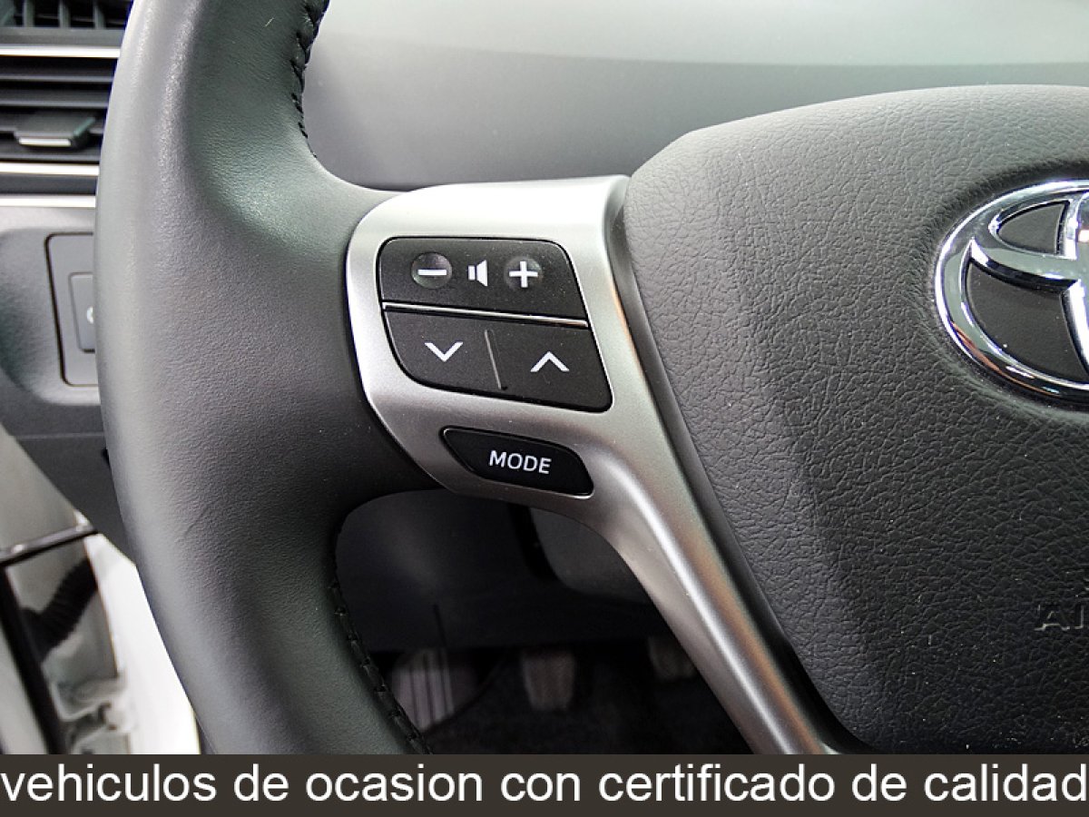 Foto Toyota Verso 23