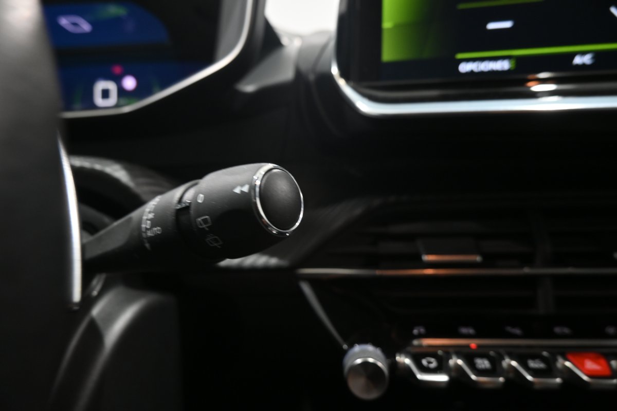Foto Peugeot 208 28