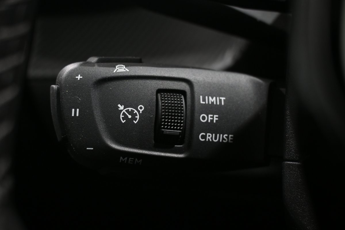 Foto Peugeot 208 26