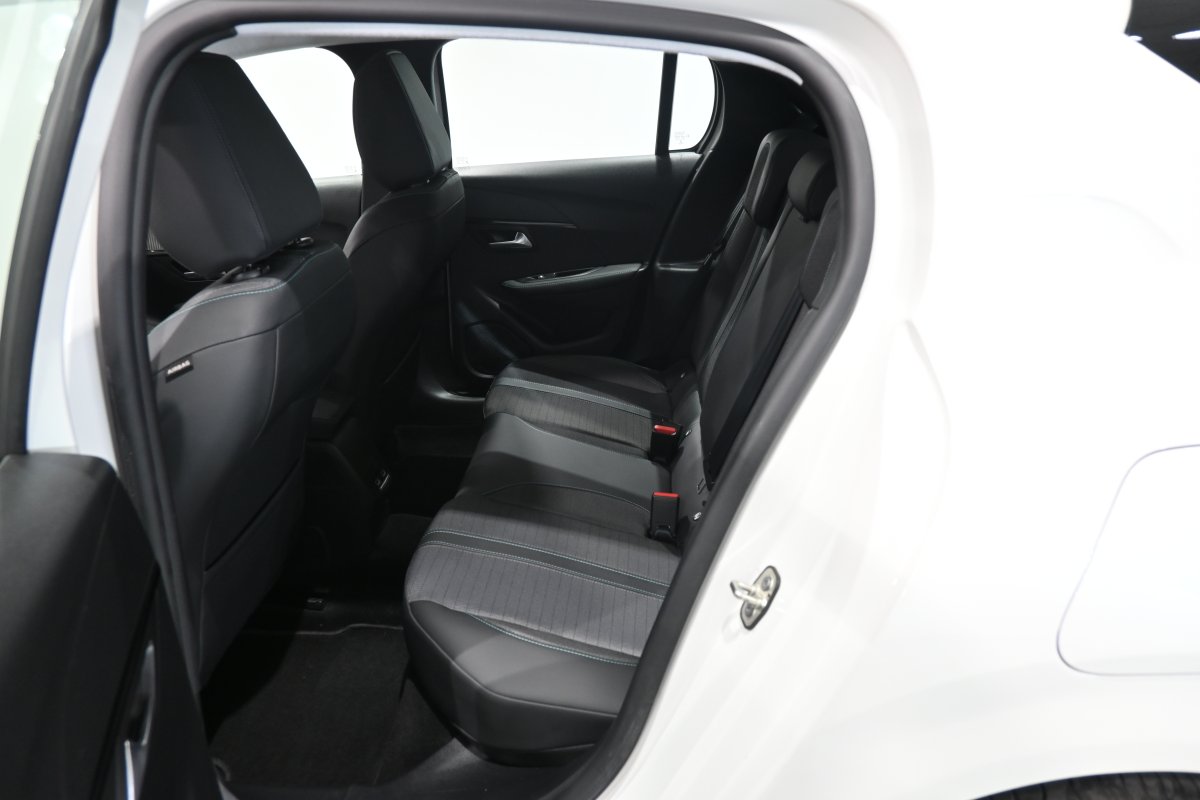 Foto Peugeot 208 11