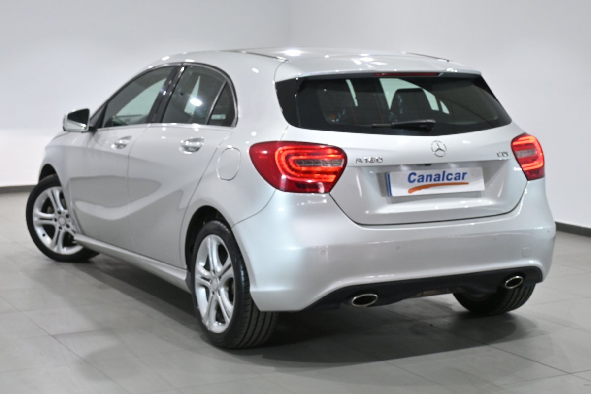 Foto Mercedes-Benz A 6