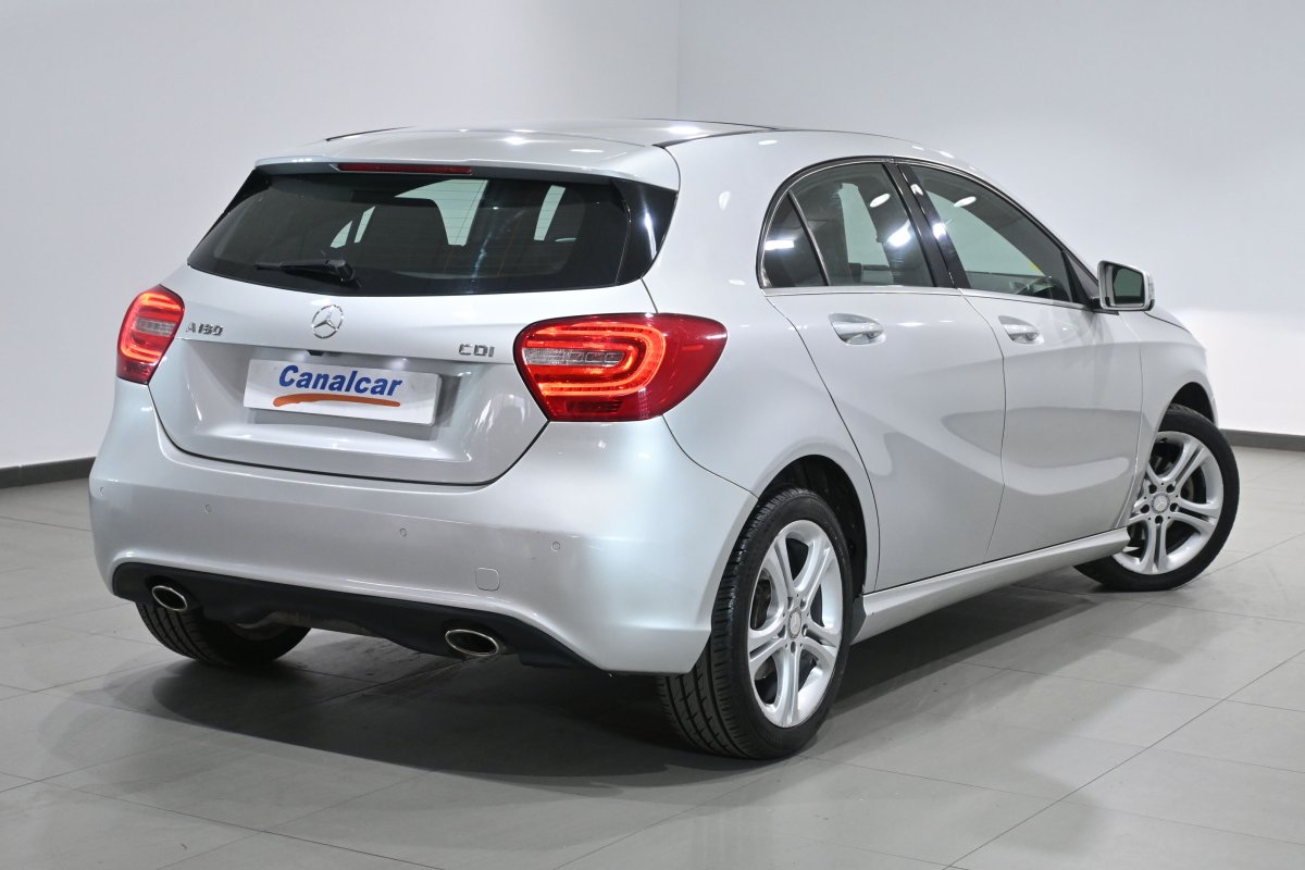 Foto Mercedes-Benz A 4