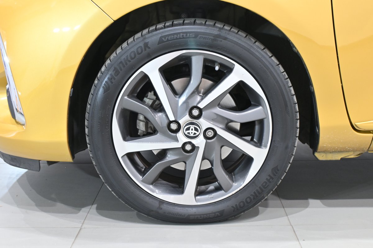 Foto Toyota Yaris 30