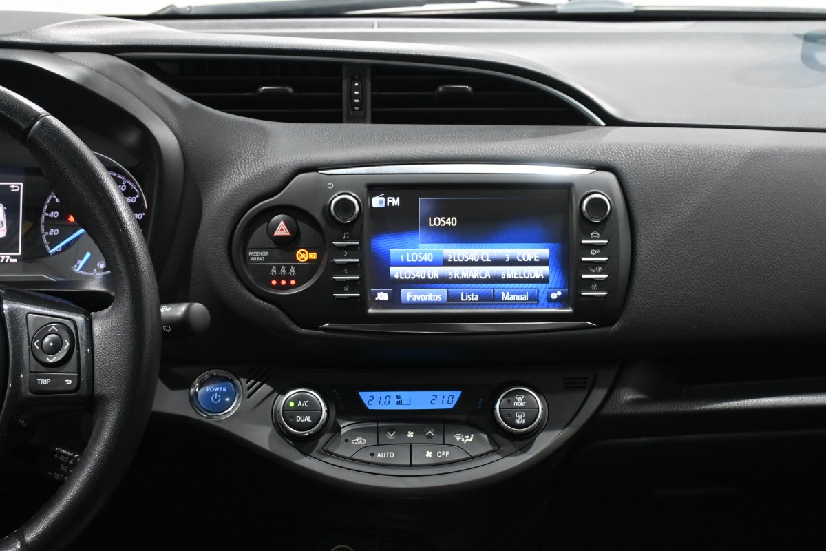 Foto Toyota Yaris 14