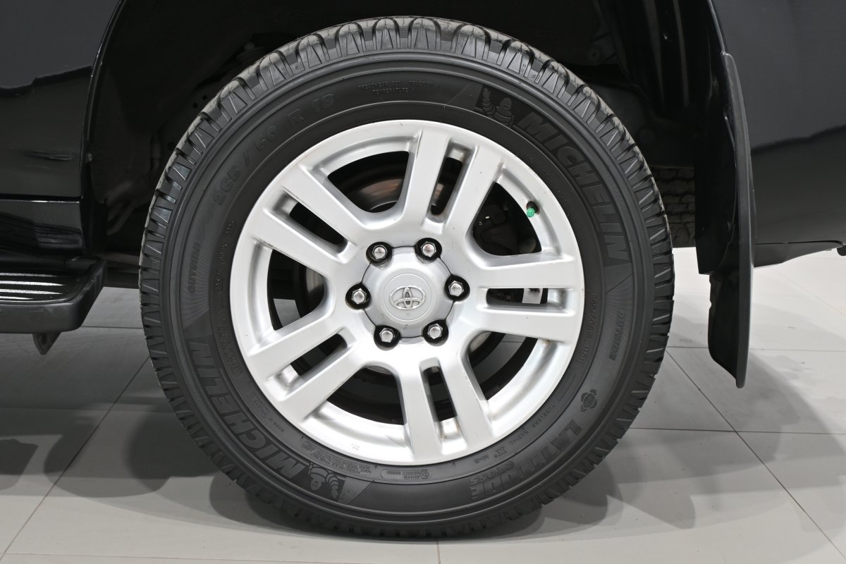 Foto Toyota Land 27