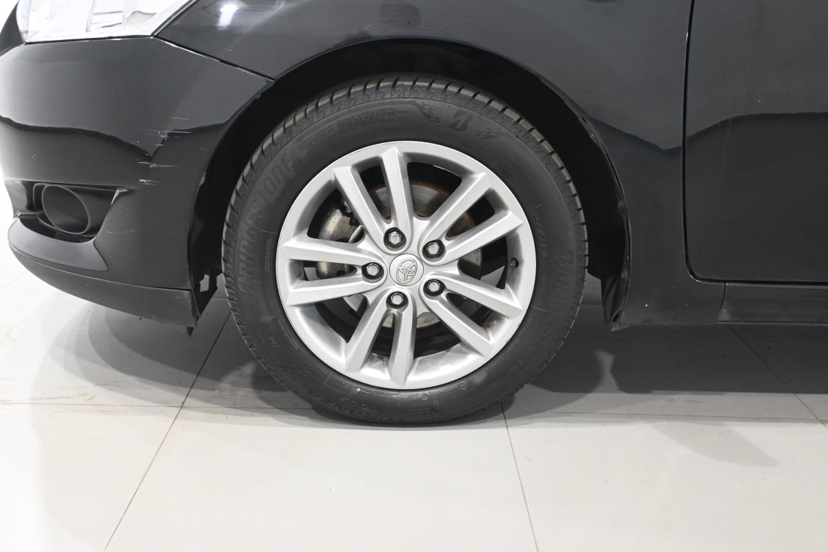 Foto Toyota Auris 21