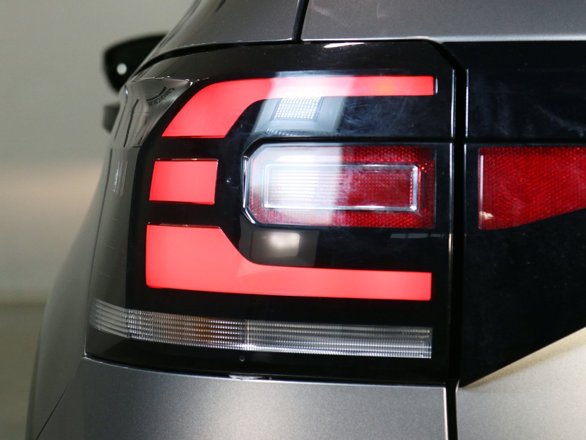 Foto Volkswagen T-Cross 10