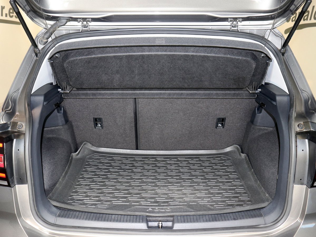 Foto Volkswagen T-Cross 9