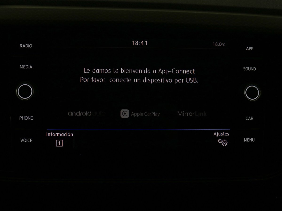 Foto Volkswagen T-Cross 19