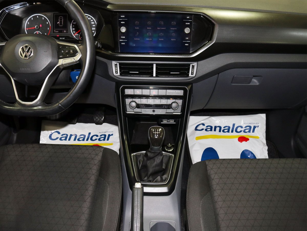 Foto Volkswagen T-Cross 27