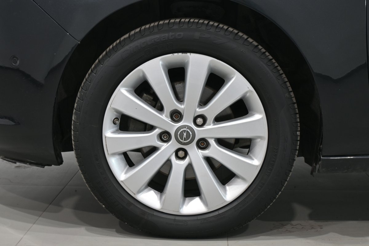 Foto Opel Zafira 26