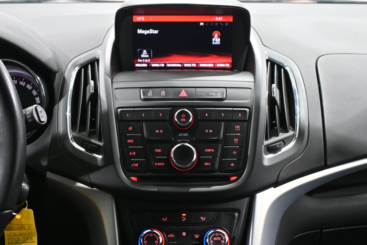 Foto Opel Zafira 14