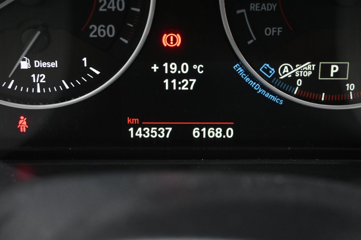 Foto Bmw Serie 1 118dA 12