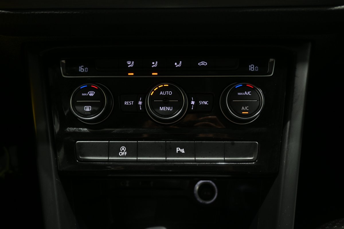 Foto Volkswagen Touran 17