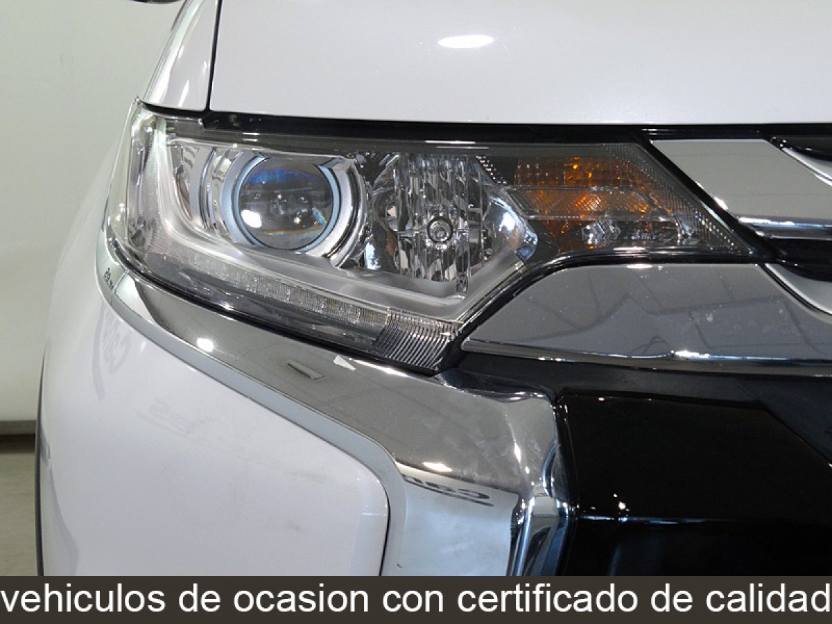 Foto Mitsubishi Outlander 11