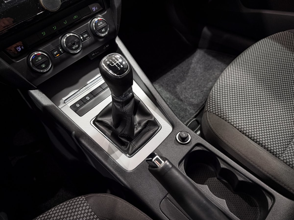 Foto Skoda Octavia 19