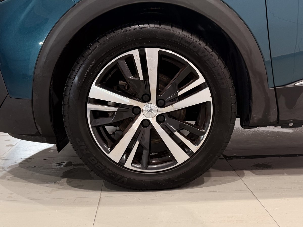 Foto Peugeot 5008 28