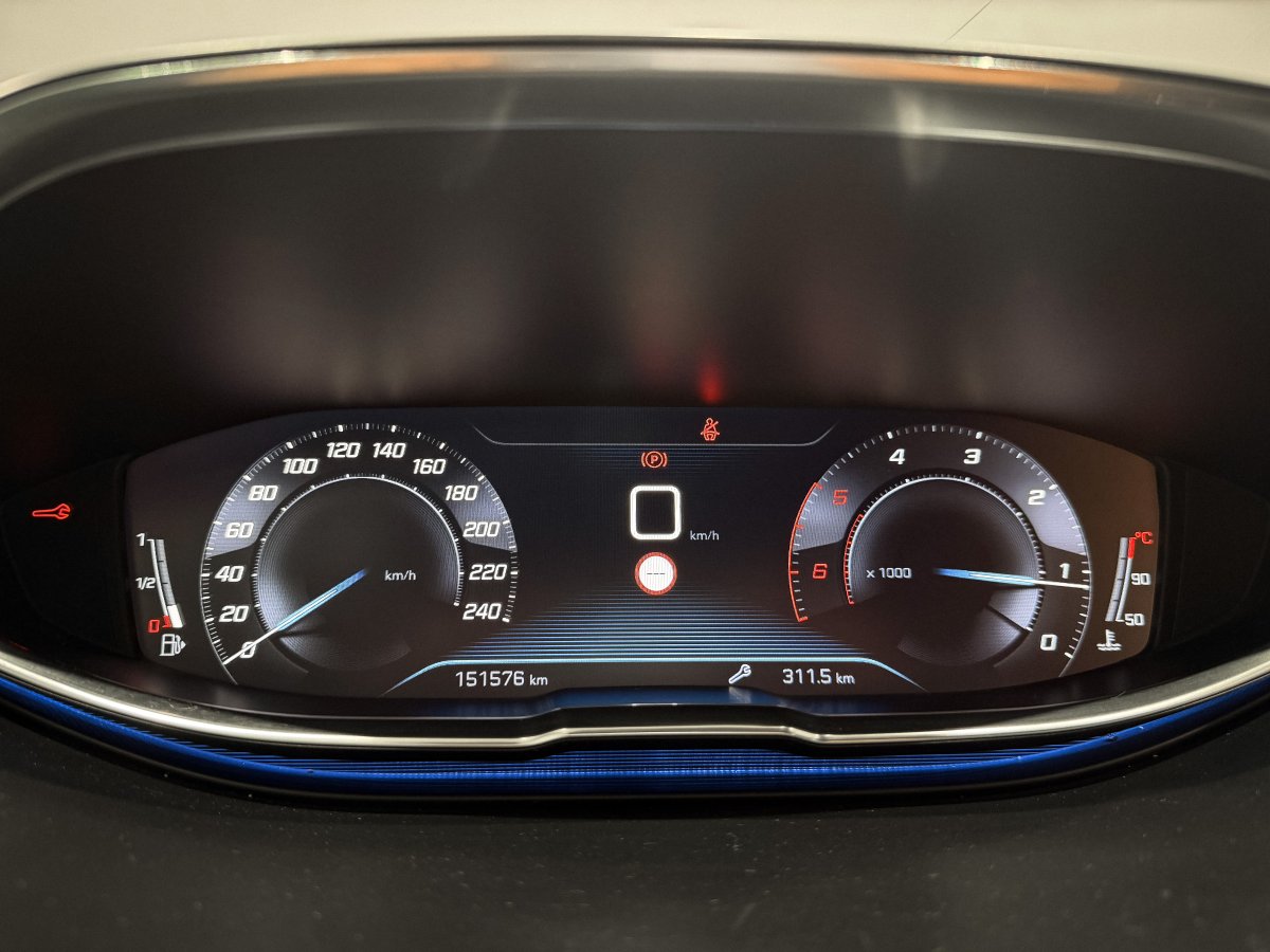 Foto Peugeot 5008 14