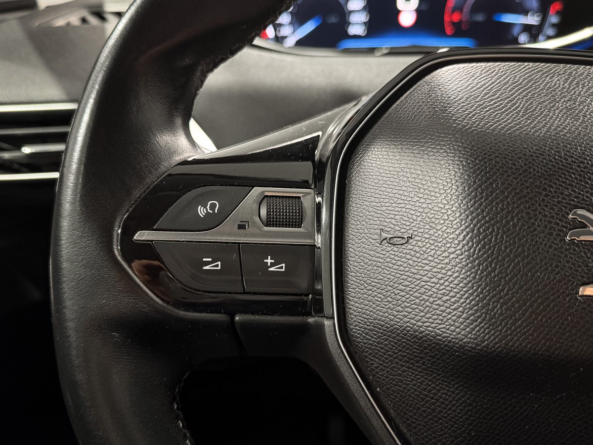 Foto Peugeot 5008 21