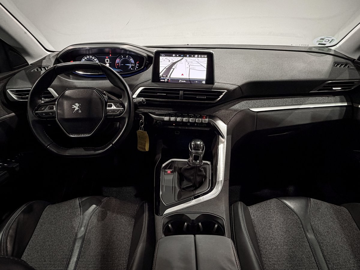 Foto Peugeot 5008 18