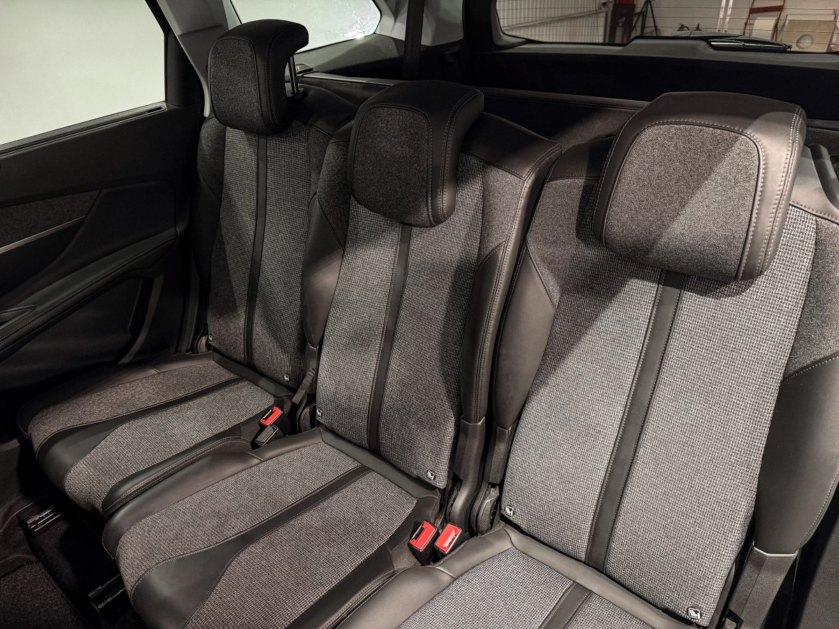 Foto Peugeot 5008 11